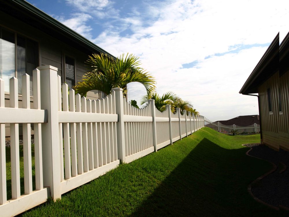 Best Vinyl Fence & Deck (Oahu)