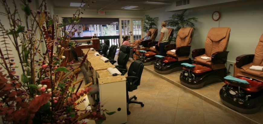 Lahaina Nails & Spa