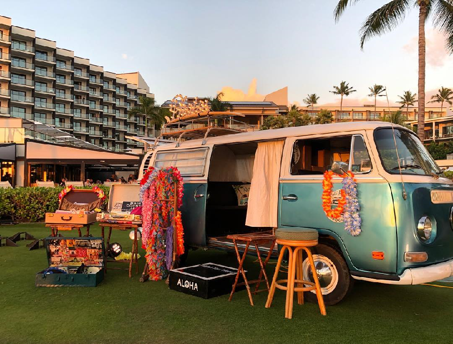 The Maui Photo Bus