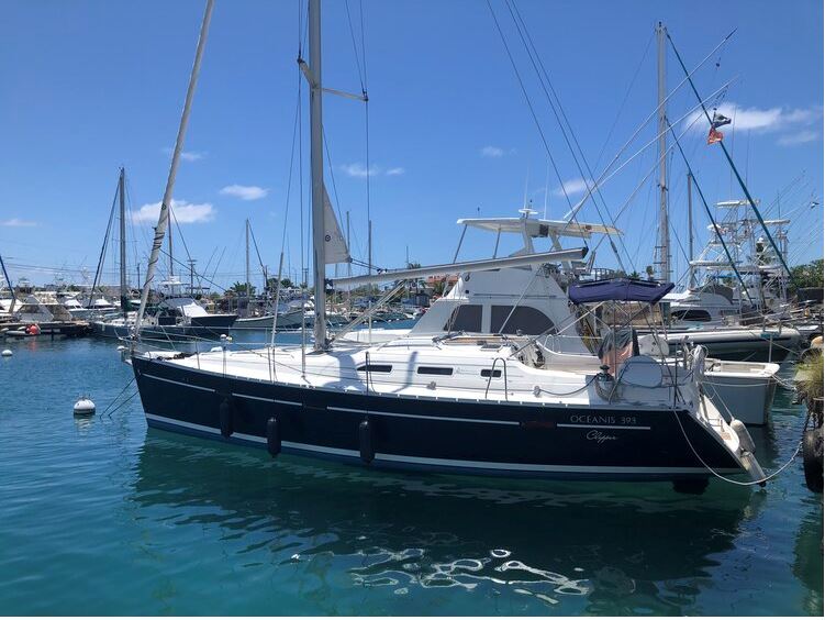 Hawaii Sail Charters