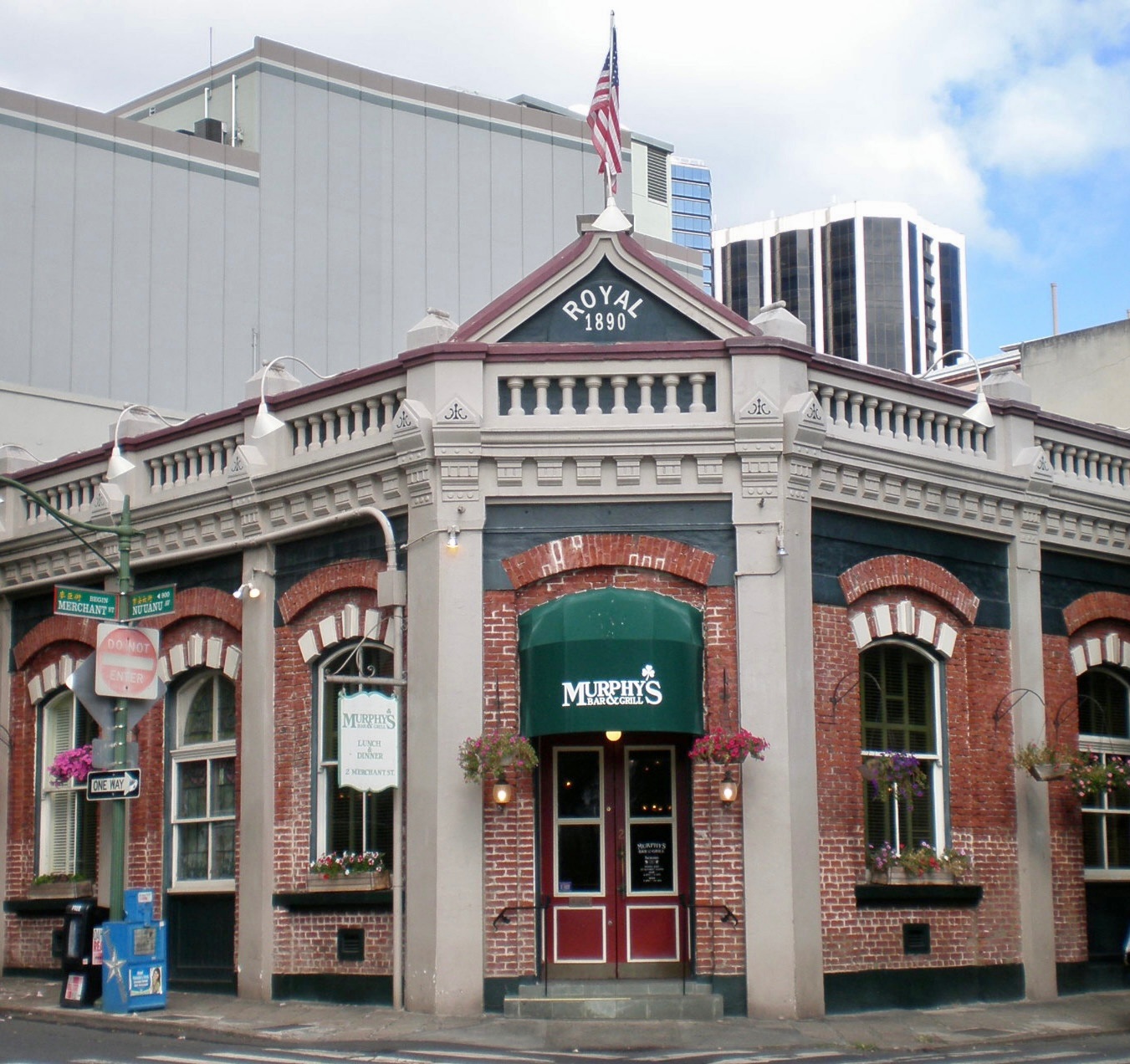 Murphy’s Bar & Grill