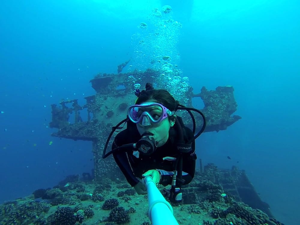 Hawaii Diving Adventures (Warehouse)