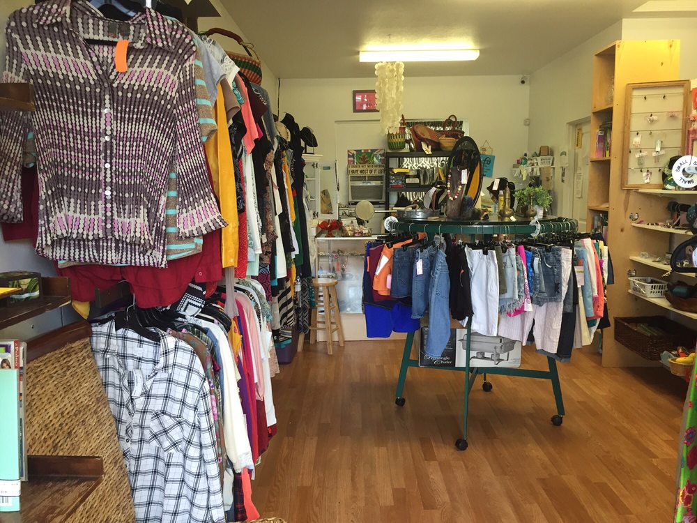 Cornerstone Consignment Makawao, Maui
